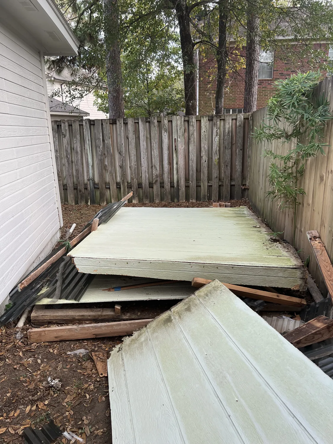 Clearout Junk truck loaded with construction debris from renovation cleanup in Houston TX