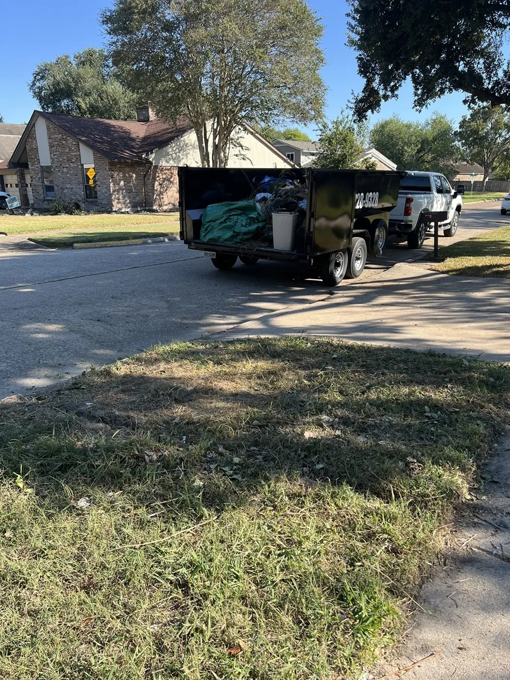 Clean curb after junk removal by Clearout Junk in Houston TX